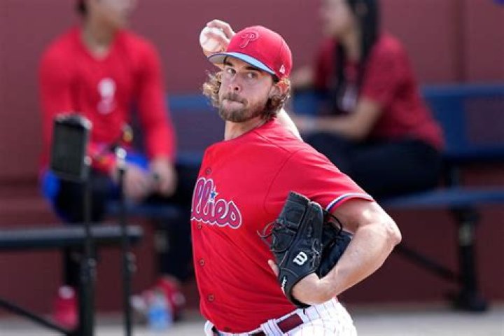 Aaron Nola, Phillies in talks over long-term extension: I love it here