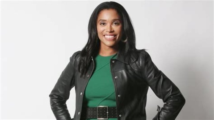 Uncover The Secrets Of Her Financial Success