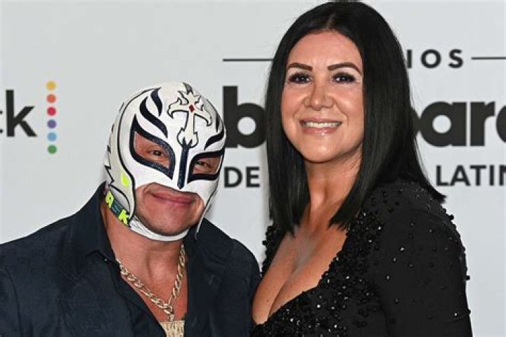Uncovering The Height Of Rey Mysterio's Wife
