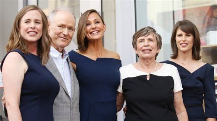 Unveiling The Connection Between Jennifer Garner And James Garner: Discoveries And Insights